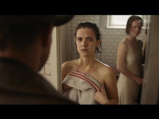 Liv lisa fries nude, leonie benesch sexy babylon berlin (2017) s02e01 (1080i) / лив лиза фрис, леони бенеш вавилон берлин