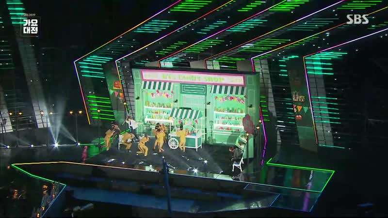 [video][191225] 슈가 x 뷔, 상큼한 크리스마스 여는 ‘jingle bell rock’ | 2019 sbs 가요대전(2019 sbs k pop awards) | sbs enter