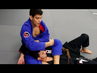 Felipe preguica pena, reverse triangle and armbar option jiu jitsu magazine, issue #29