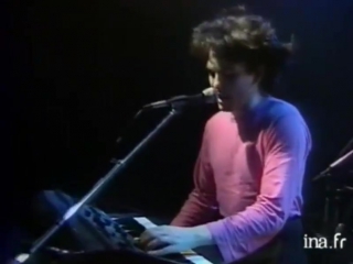 The cure cold album pornography may 4, 1982 live on paris studio davout (1982)