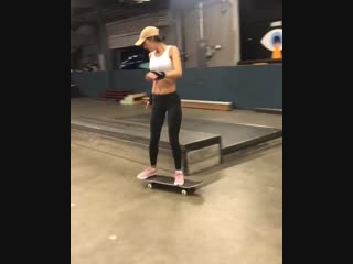 Anna monique / fakie 360 flip