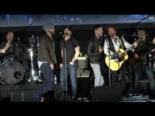 Jensen ackles – tennessee whiskey, whipping post, wagon wheel + happy birthday jensen (stageit)