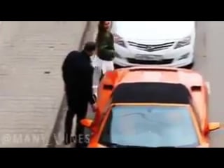 Охуевшая определила парня