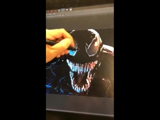 Watch todd mcfarlane edit tom hardy's venom suit to look comic accurate