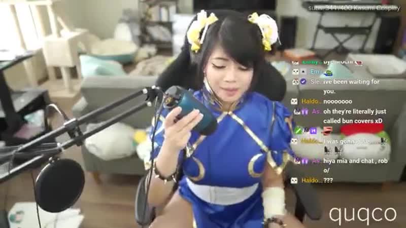 Twitch стримершу заблокировали за костюм из игры