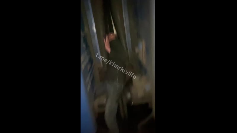 В поезде херсон харьков, сверхразум решил схитрить и проехать зайцем, не заплатив за проезд