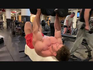 Заставь грудь расти dumbbell flys (720p) mp4