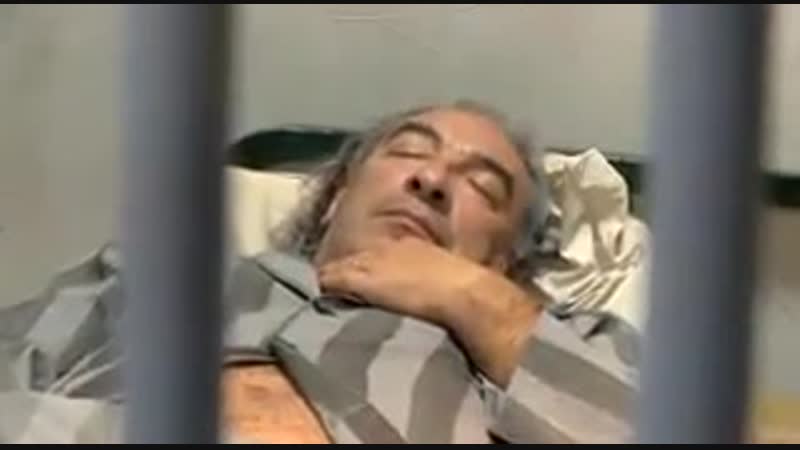 Kocasının gözünün önünde sikilen olgun rus pornosu i̇