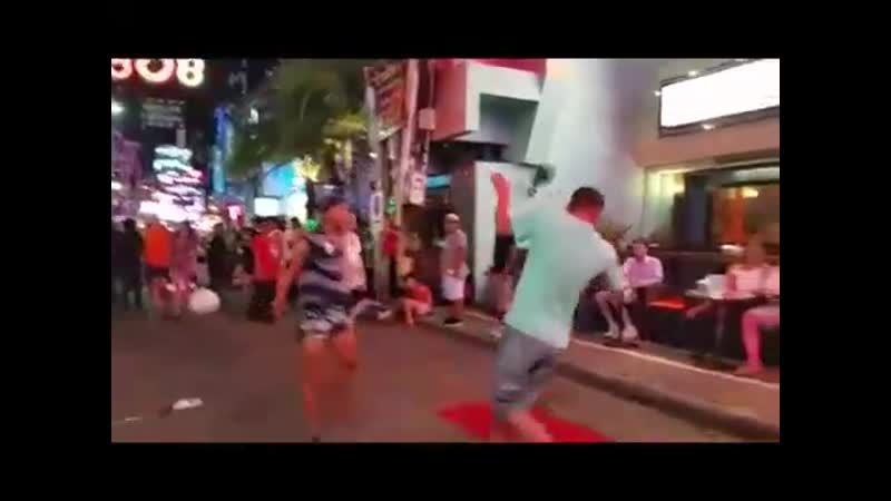 Руссо туристо в тайланде