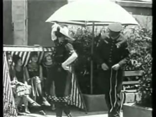 To live in the 1920s