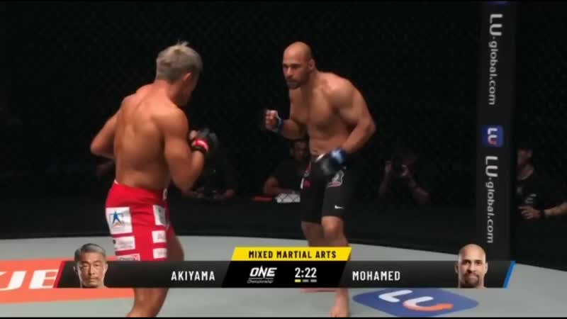 Sexyama is back yoshihiro akiyama kos sherif mohamed in r1 a pristinely placed right hand on the back foot too sexy for your