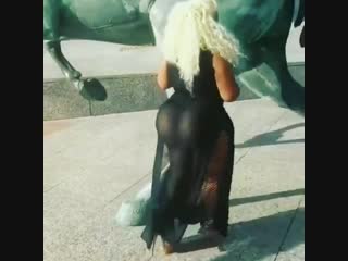 Вот это формы, ее нельзя отпускать одну не порно, секси, сиськи, попка