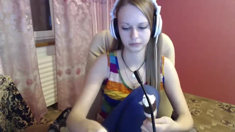 Настя nastjadd кушает мороженку