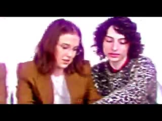 Mike wheeler x jane hopper x finn wolfhard x millie bobby brown vine edit | mileven