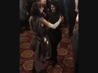 Here's some reylo dancing for your evening because why not 🤭