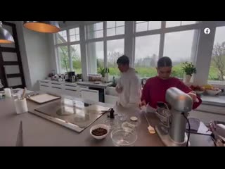 Baking with the biebers