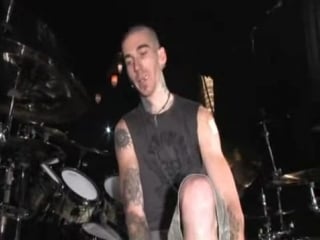 Trivium travis shoes his rendition in playing of paradigm shift by mike portnoys lte (hammersmith odeon, london 2007)