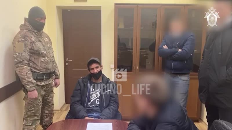 В юдино мужчина молодые 18 летнюю девушку, надругался над ее матерью и увез последнюю в неизвестном направлении