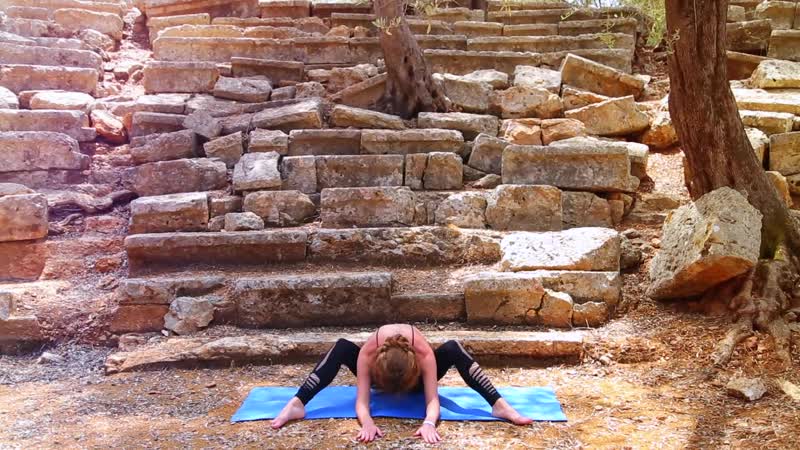 Sls мягкая глубокая растяжка ⁄ расслабляющая практика с акцентом на бедра, таз и поясницу