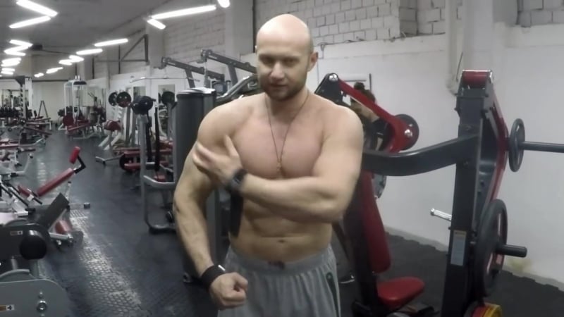 Как накачать заднюю дельту тяга верхнего блока лежа для заднего пучка дельтовидных мышц