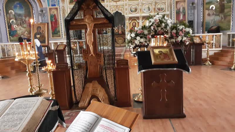 Прокимен" разделиша ризы моя себе и о одежди моей меташа жребий "