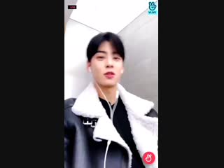 Junmyeon was mentioned on cha eun woo's vlive