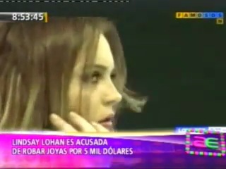 Actris lindsay lohan es acusada de robar en una joyeria