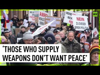 'no to this crazy policy' germans protest arms deliveries to ukraine