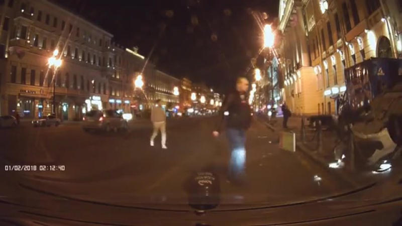 ✔ особое мнение серьёзное дтп на невском пр те (санкт петербург), "хендай солярис" вылетел на тротуар 01 02 2018
