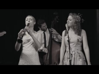 Tu vuo fa lamericano hetty the jazzato band