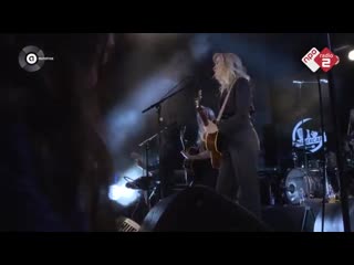 Ilse delange im not so tough live bij muziekcafé