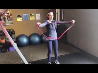 Do this pain free shoulder superset for better shoulder health