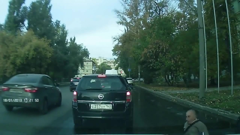 Велосипедист крутит сальтуху