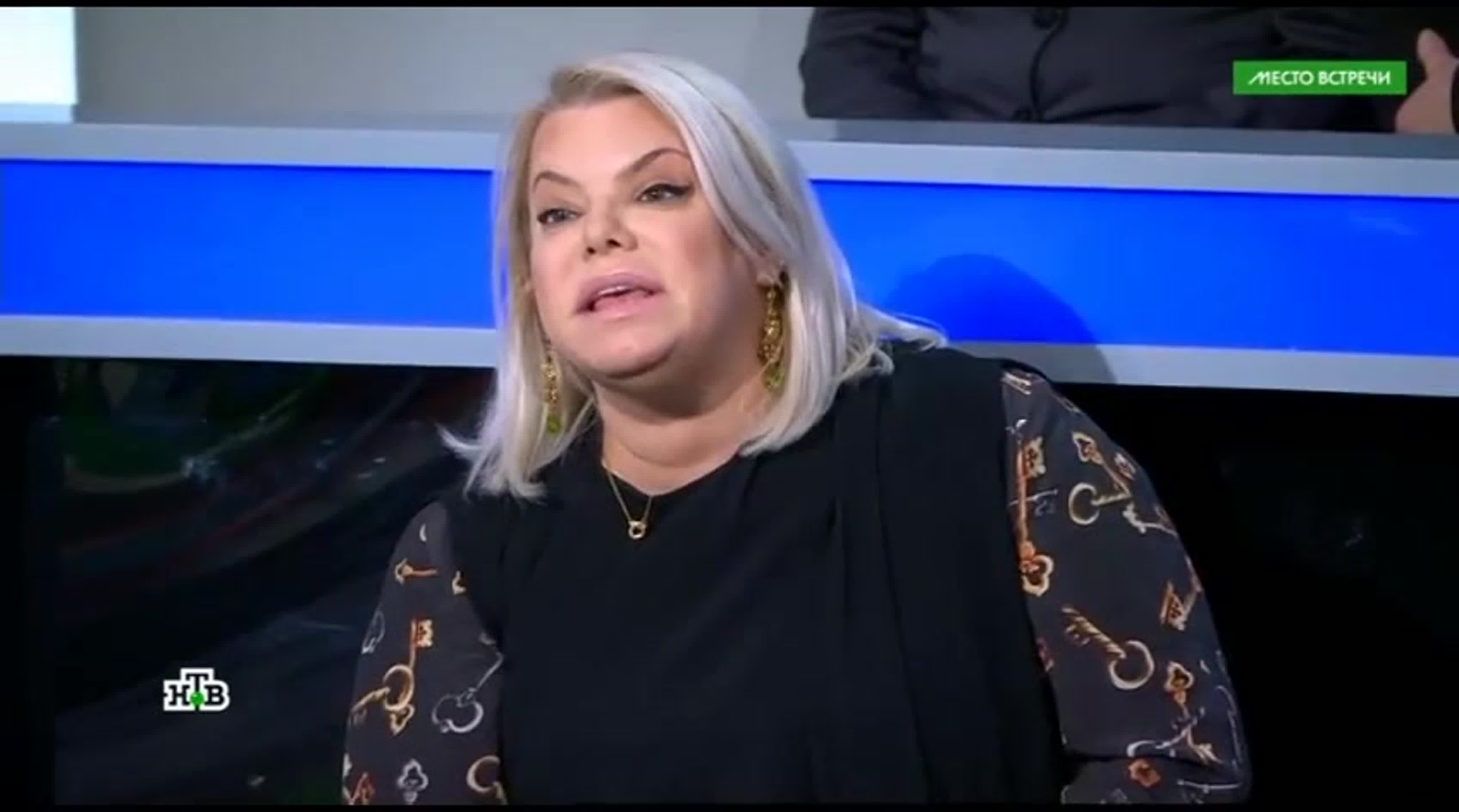 поплавская яна голая 