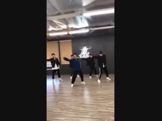Jackson wang dancing to bp and yelling lisa