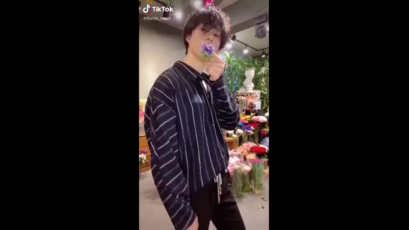 The Uber-cute Florist From The Fresh Run Behind The Scenes Scene Danced To On In His Tiktok He Is So Best
