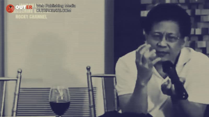 Rocky gerung nafas itu, lebih pendek dari cinta