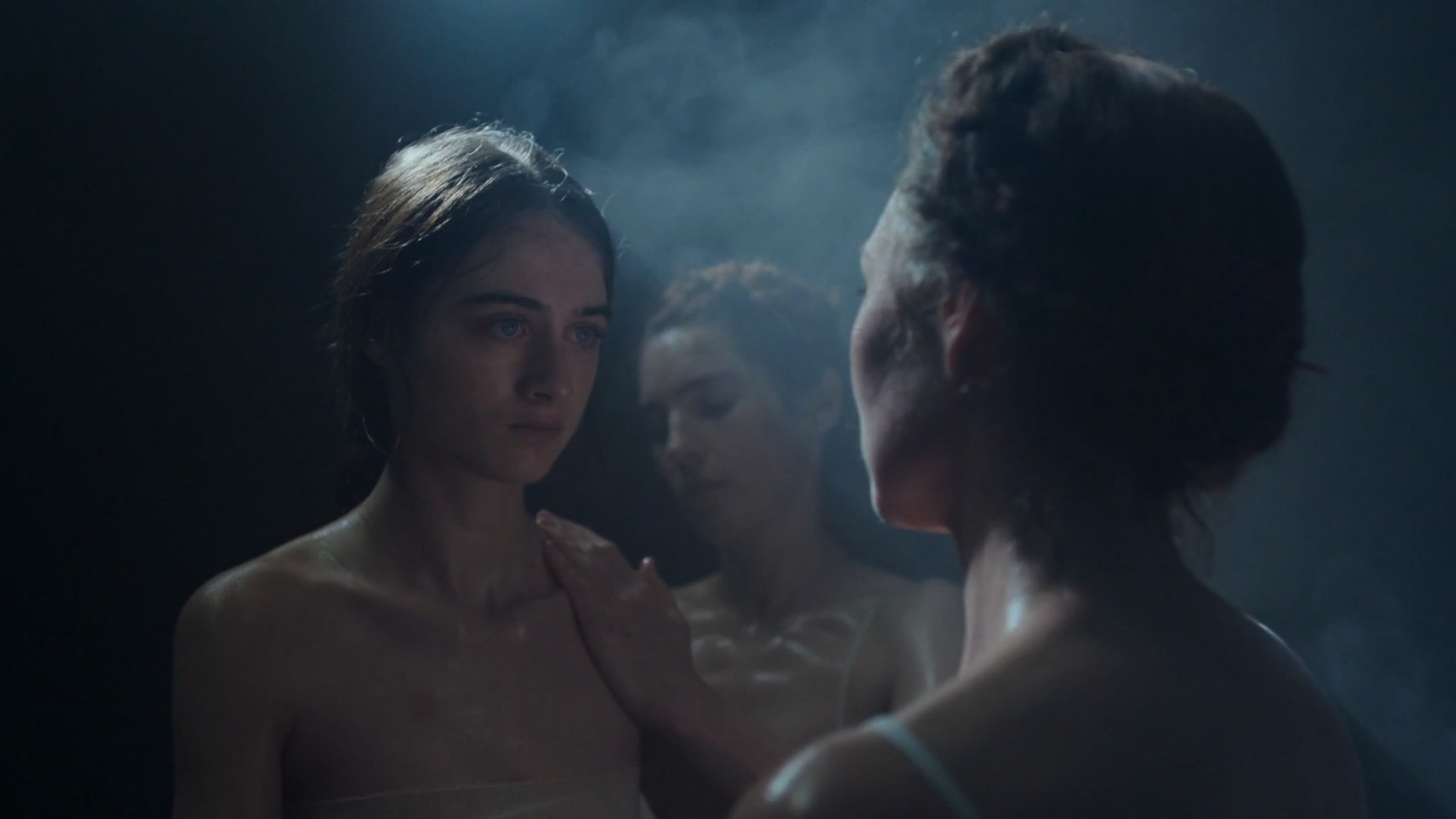 Рэффи кэссиди (raffey cassidy hot scenes in the other lamb 2019)