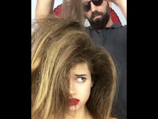 Афра за кадром