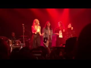 Tiffany young ‘lips on lips’ tour in seattle full show