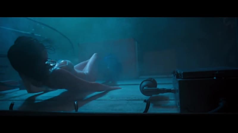 Глубокое синее море акула и электрическая проводка