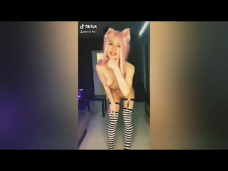 Tiktok 18+ porn танцует голая