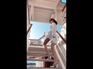 Bhbr bella hadid via instagram stories