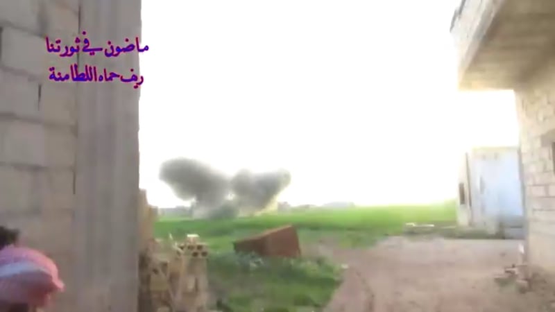 Вчера вечером боевики «джейш аль изза» сбили российский беспилотник элерон 3св, пролетавший над латаминой в провинции хама в ро