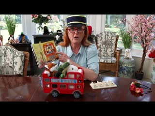 Sarah ferguson reading the wheels on the bus by yu hsuan huang