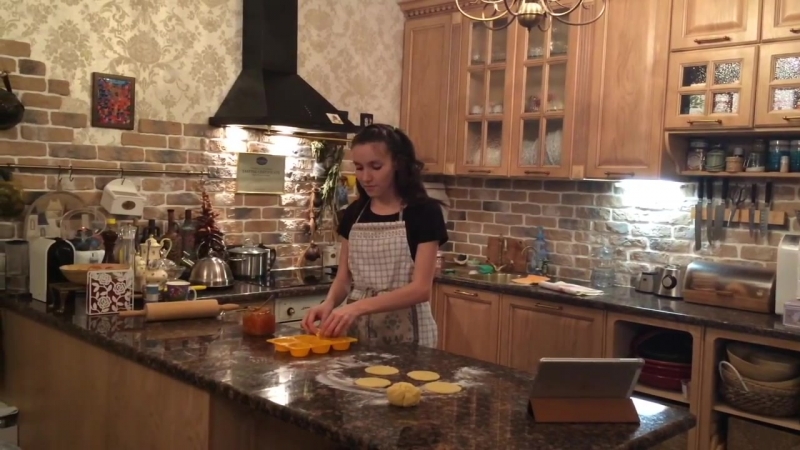 Джамиля магомедова queen's jam tarts