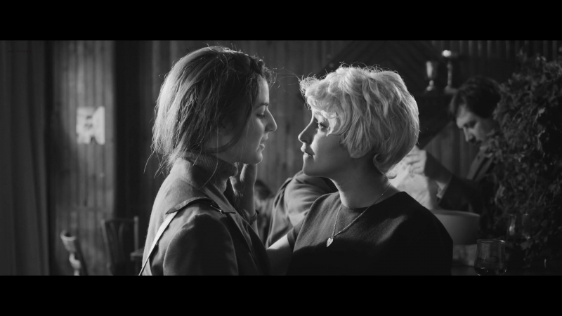 Esther garrel nude, leïla bekhti sexy lastragale (fr 2015) hd 1080p watch online / эстер гаррель, лейла бехти астрагал