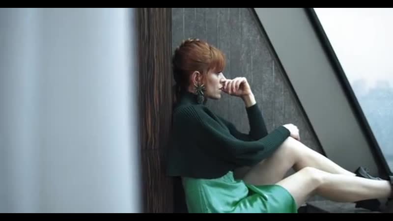 Хазал тюресан для i̇zmir magazine