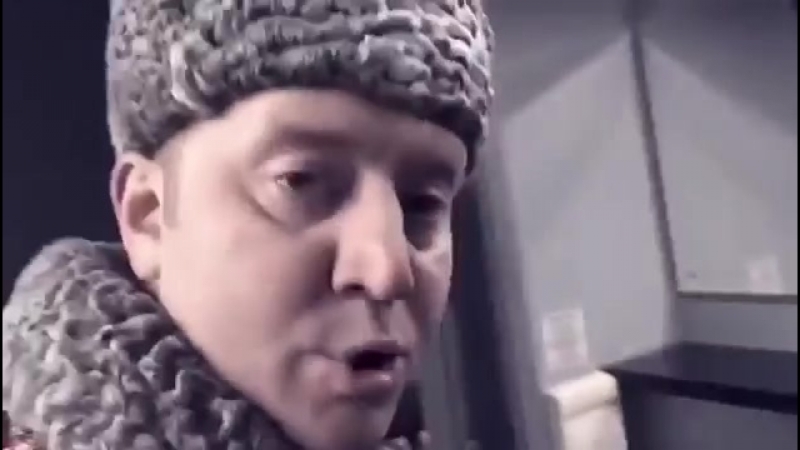 Бурунов porn video – Бурунов и петров мериются вагончикам😅😅😅