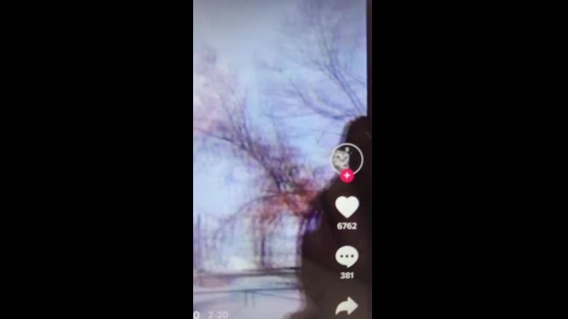 В назарово девушка описалась при виде полицейского